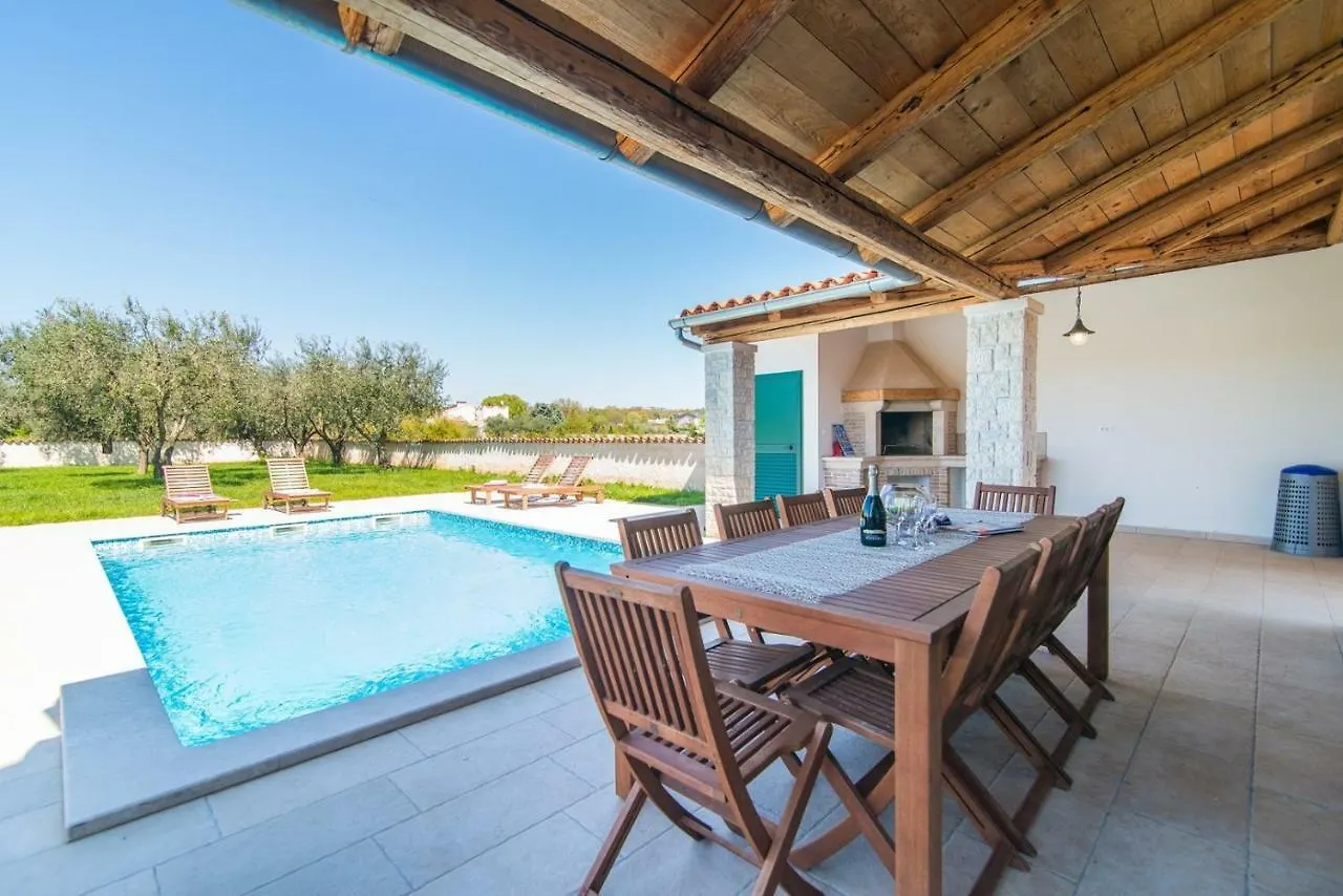 Villa Pomer With A Private Swimming Pool Near The Sea