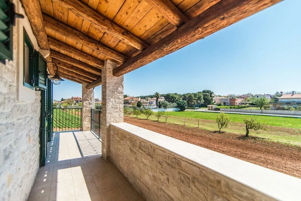 Villa Pomer With A Private Swimming Pool Near The Sea