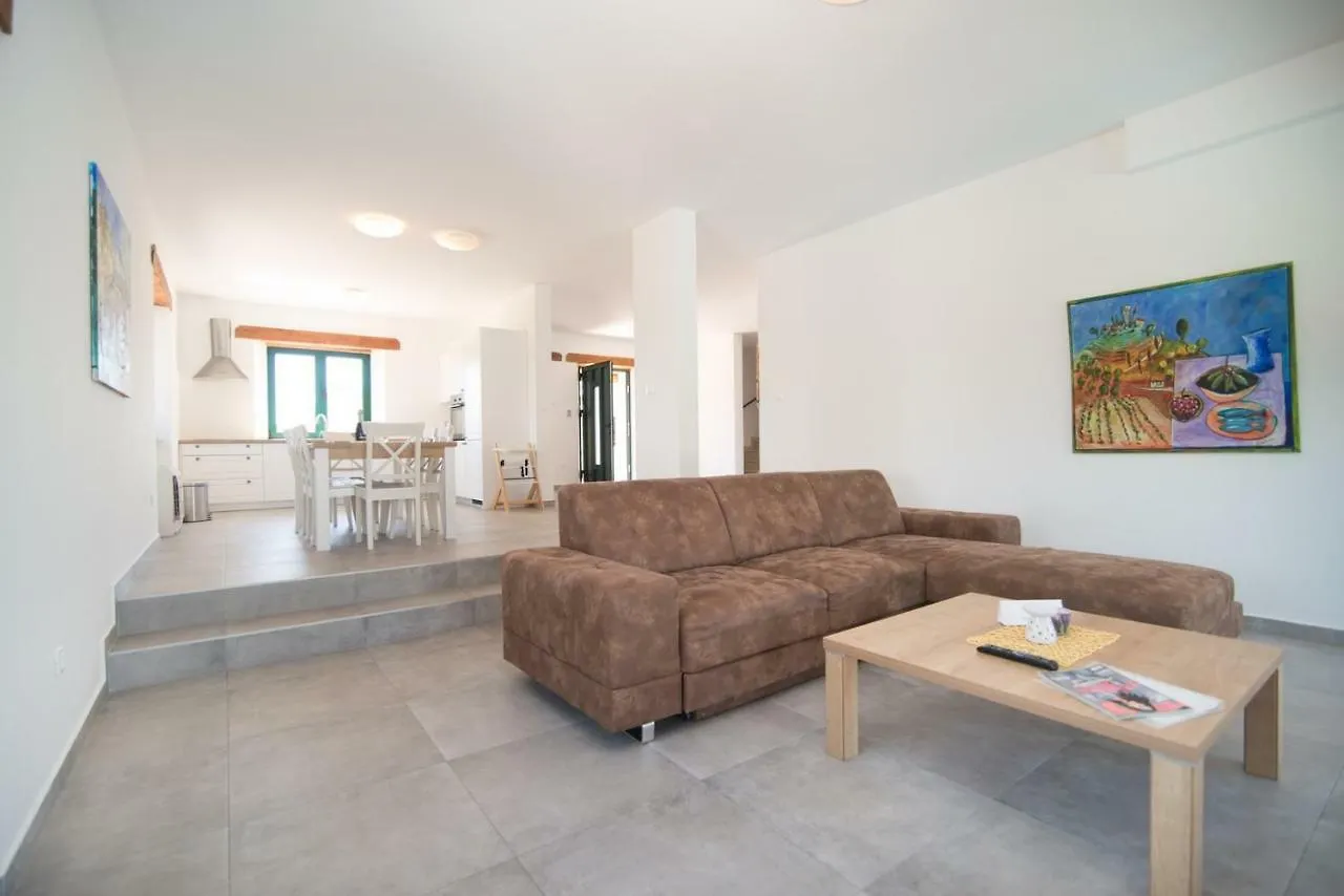 Villa Pomer With A Private Swimming Pool Near The Sea
