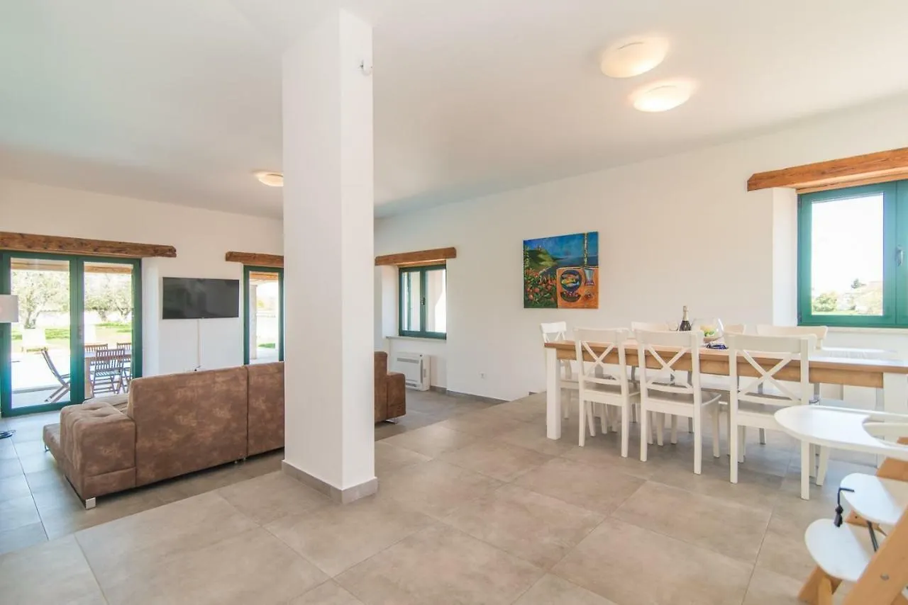 Villa Pomer With A Private Swimming Pool Near The Sea
