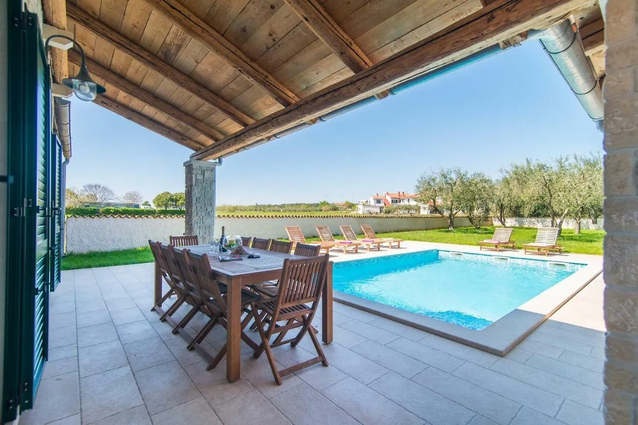 Villa Pomer With A Private Swimming Pool Near The Sea