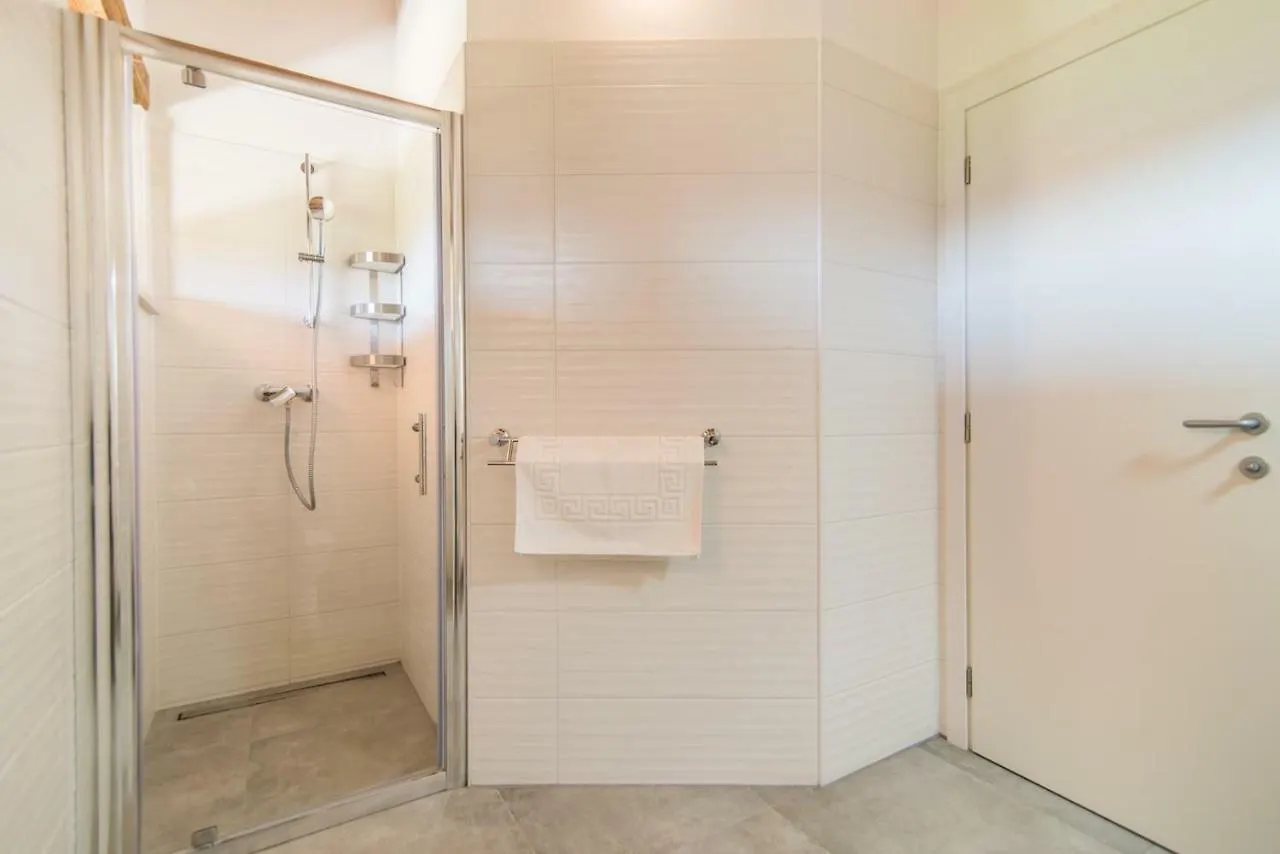 Villa Pomer With A Private Swimming Pool Near The Sea